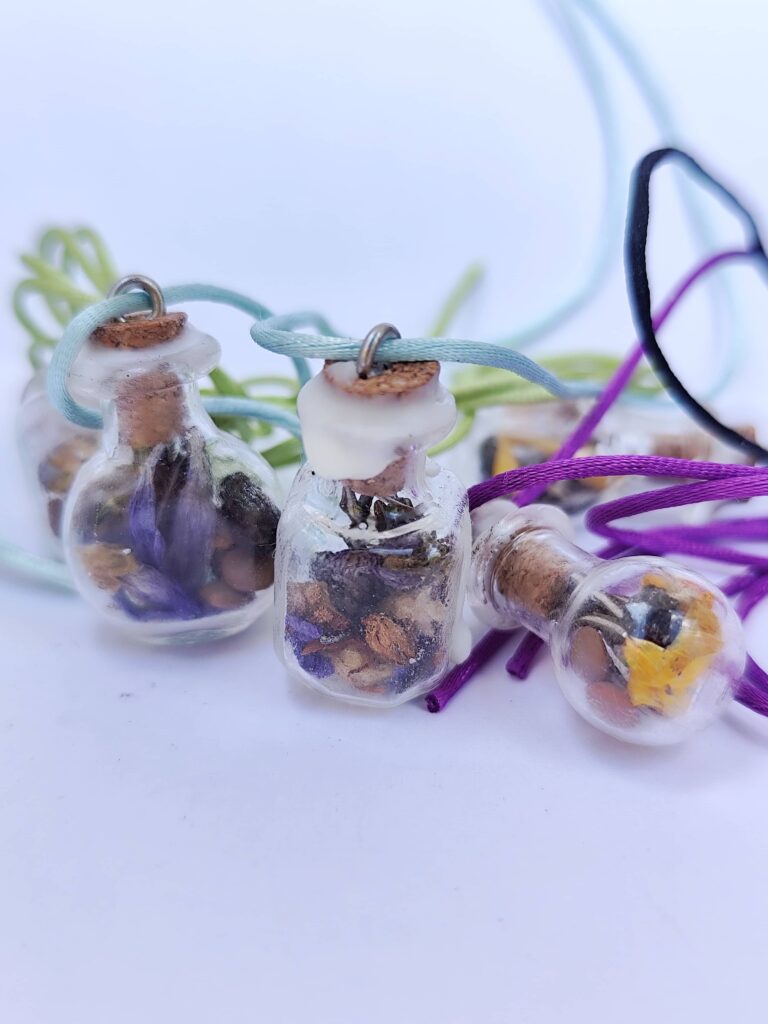 COLGANTE PROTECCIÓN HIERBAS DE SAN JUAN